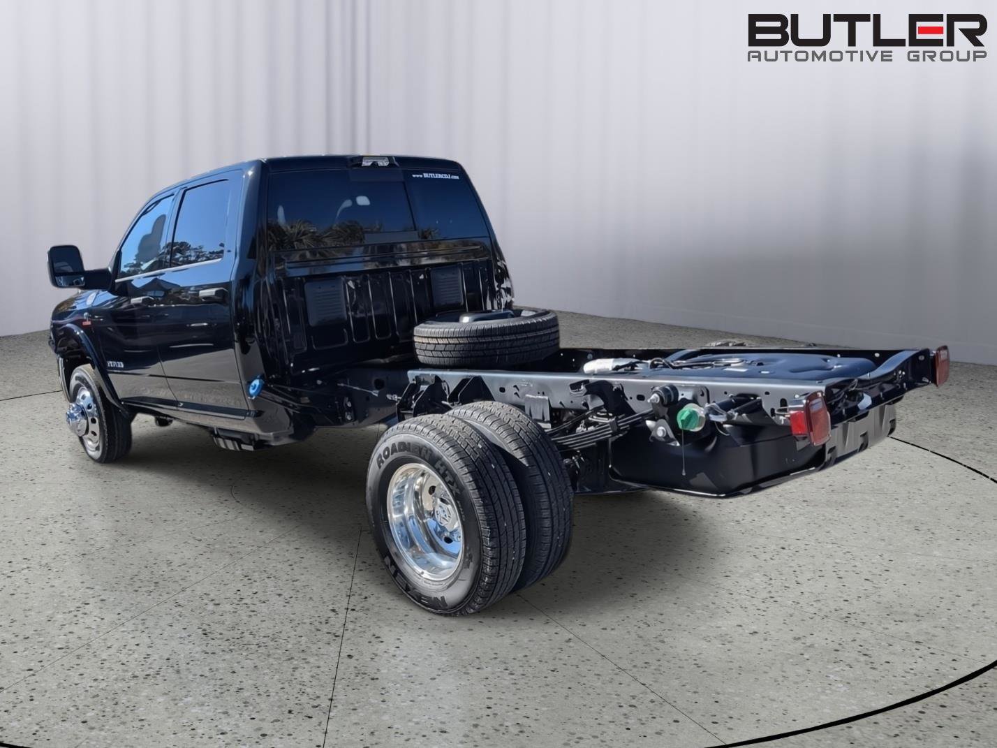 New 2026 RAM 3500 Big Horn AWD/4WD image 4