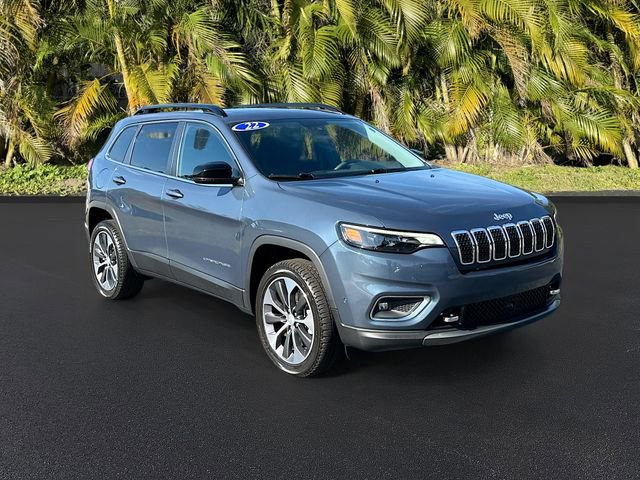 Used 2022 Jeep Cherokee Limited w/ Elite Package image 2