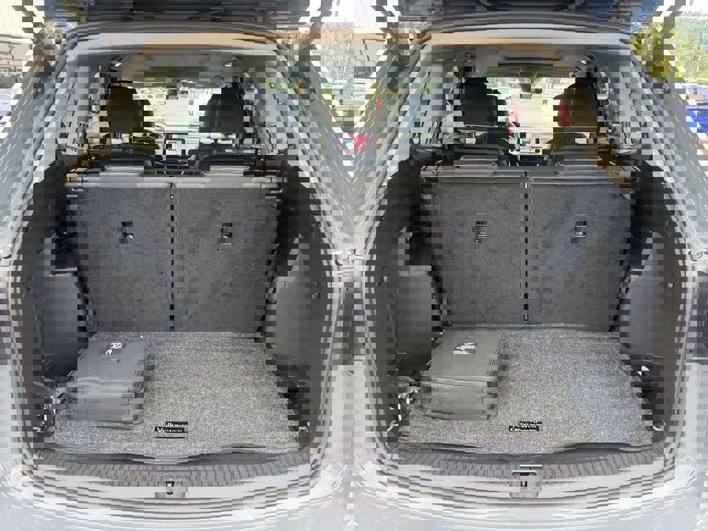 Used 2025 Volkswagen Atlas SEL Premium R-Line image 14