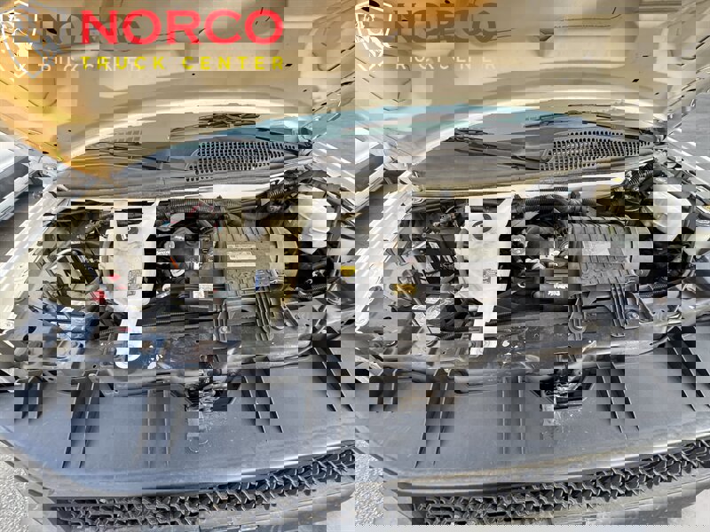 Used 2014 Chevrolet Express 2500 image 23