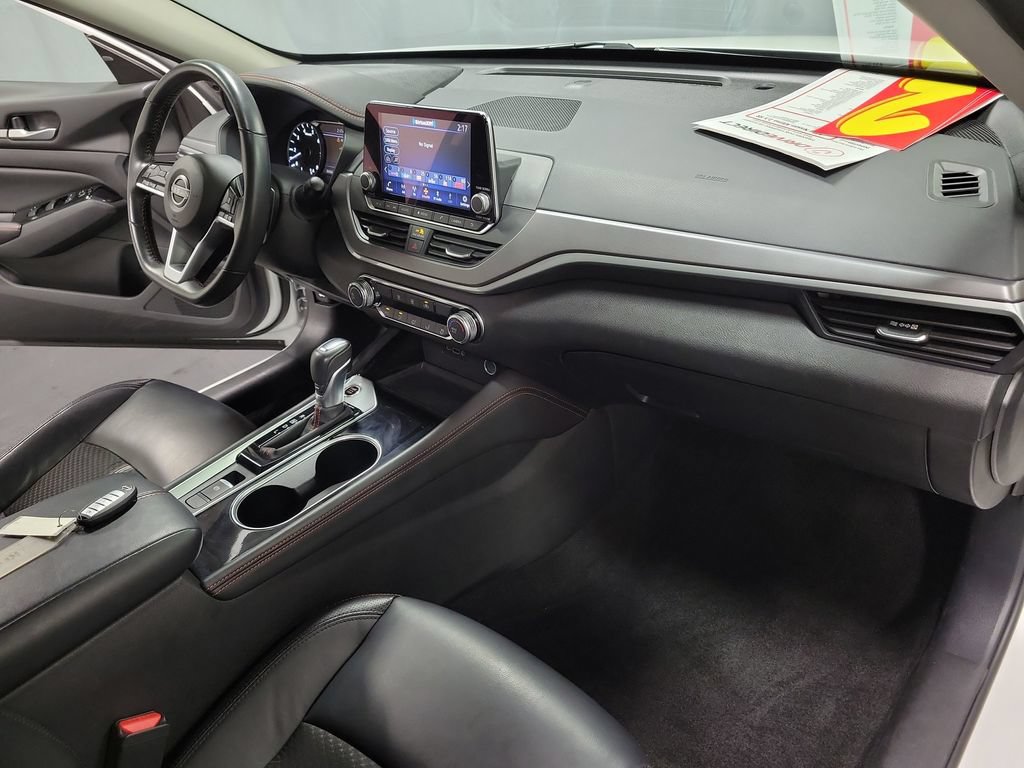Used 2024 Nissan Altima 2.5 SR AWD/4WD image 22