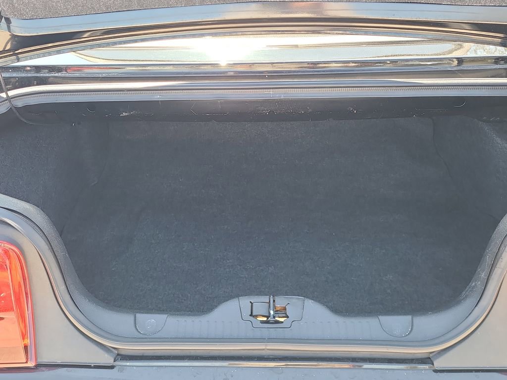 Used 2010 Ford Mustang GT image 16