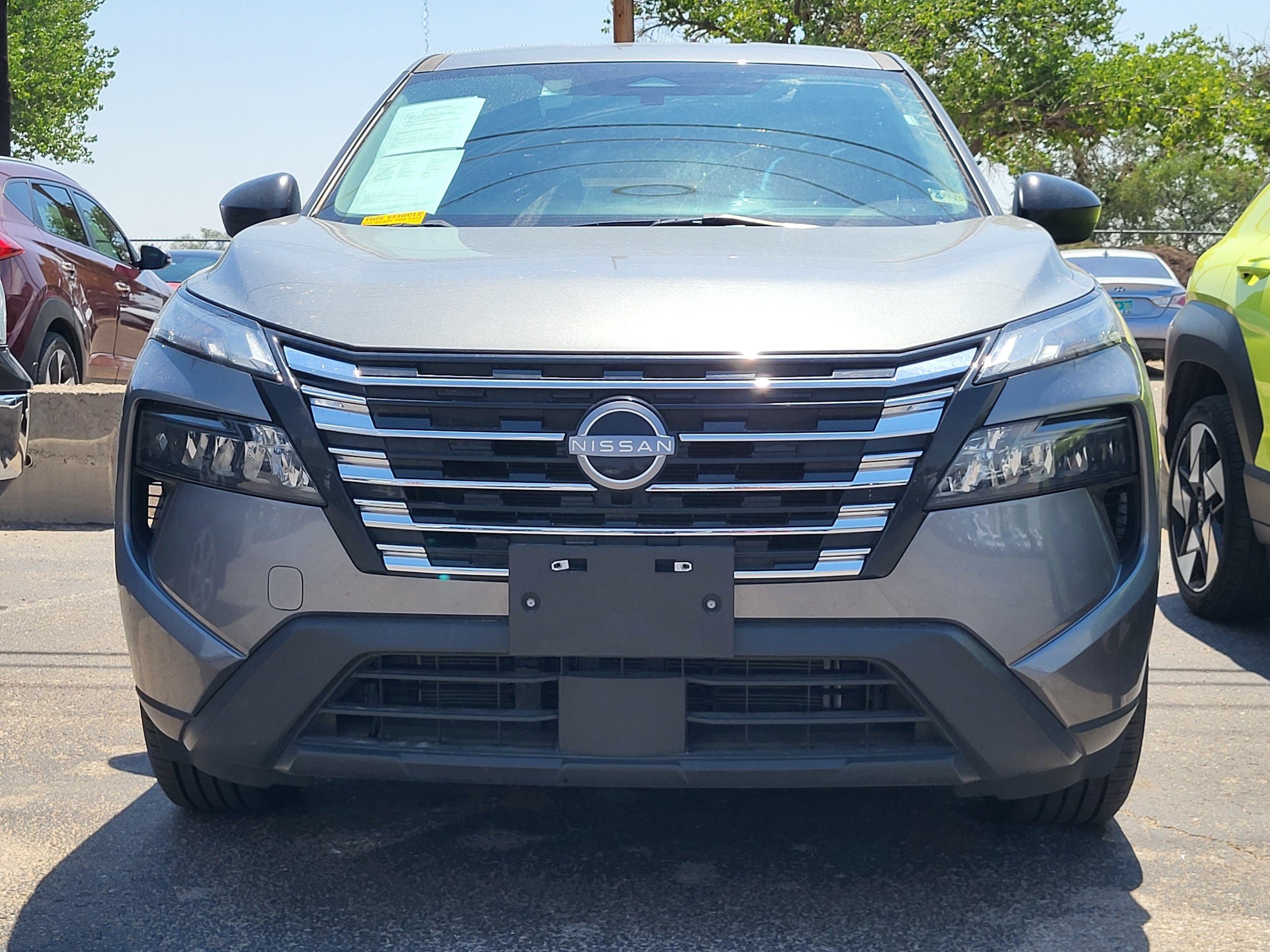 Used 2024 Nissan Rogue S AWD/4WD image 13