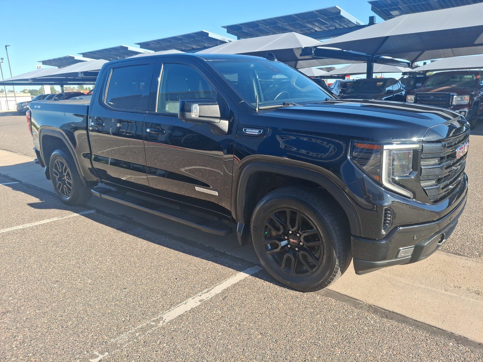 Used 2024 GMC Sierra 1500 Elevation w/ Elevation Premium Package AWD/4WD image 7