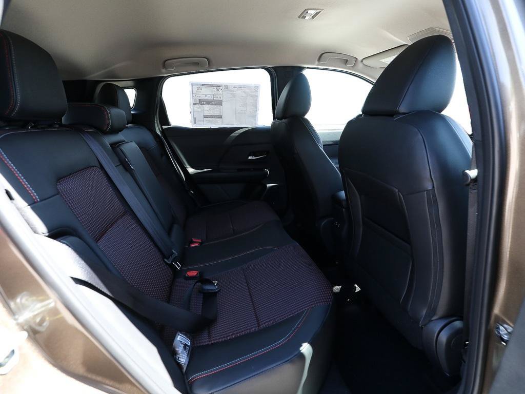 New 2026 Nissan Kicks SR w/ Cold Weather Package AWD/4WD image 20