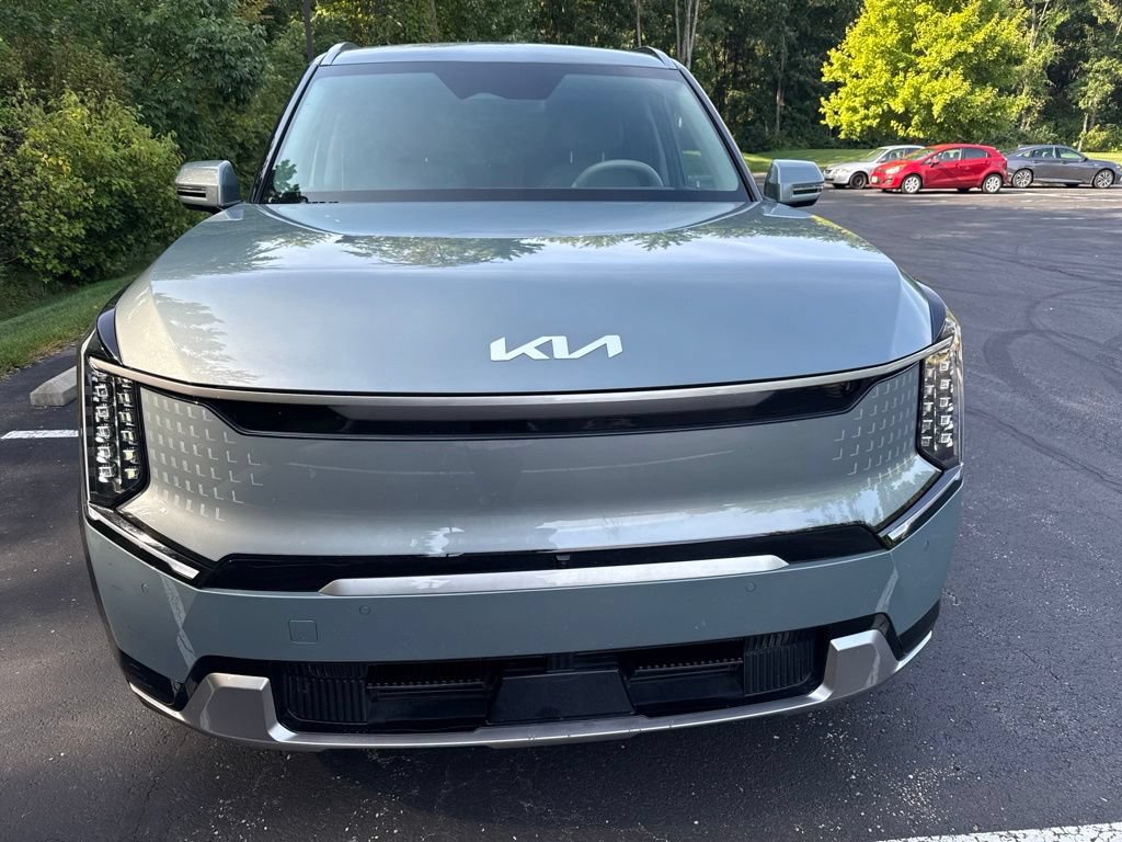 Certified 2024 Kia EV9 Land AWD/4WD image 6