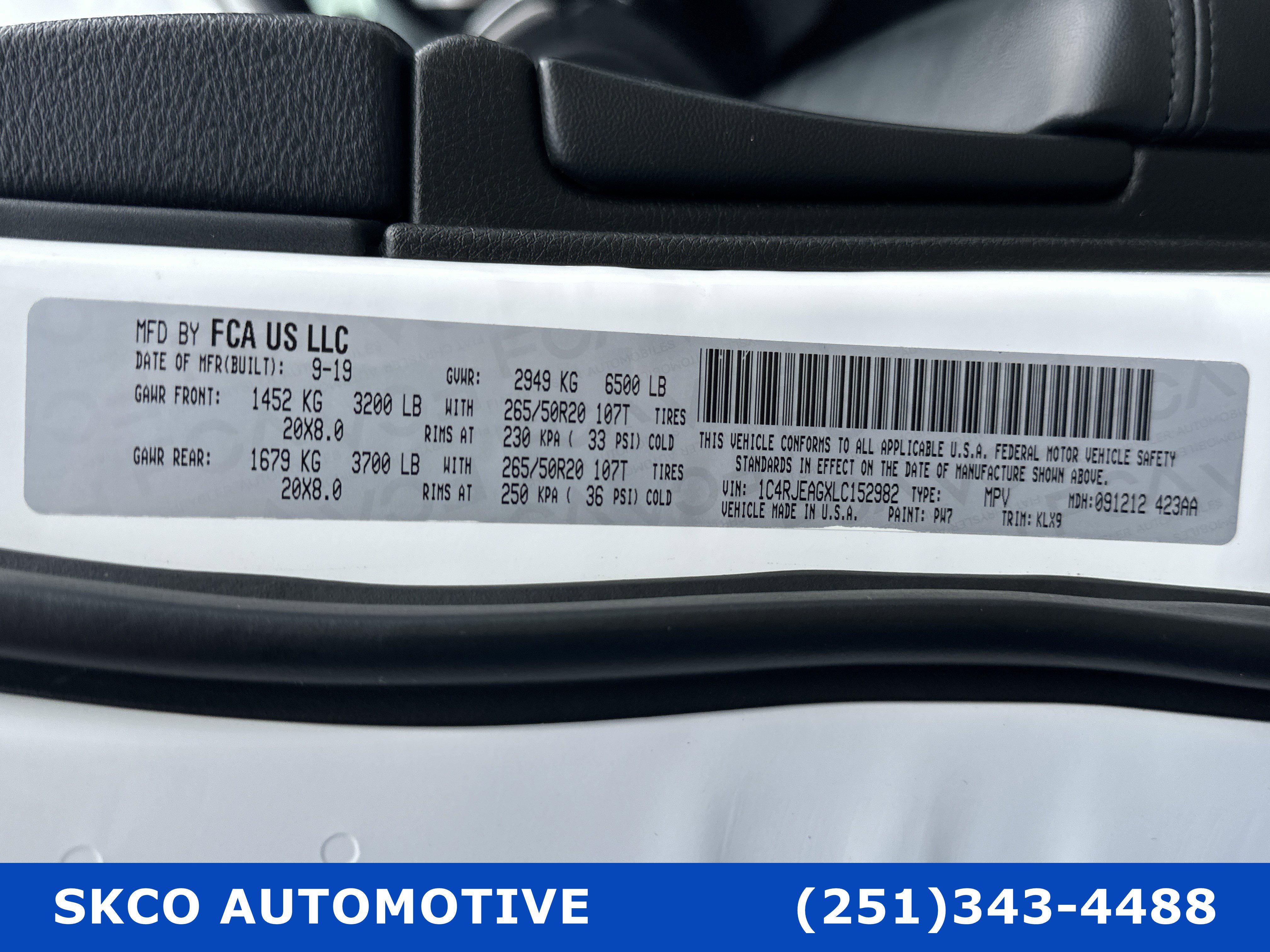 Used 2020 Jeep Grand Cherokee Altitude image 27