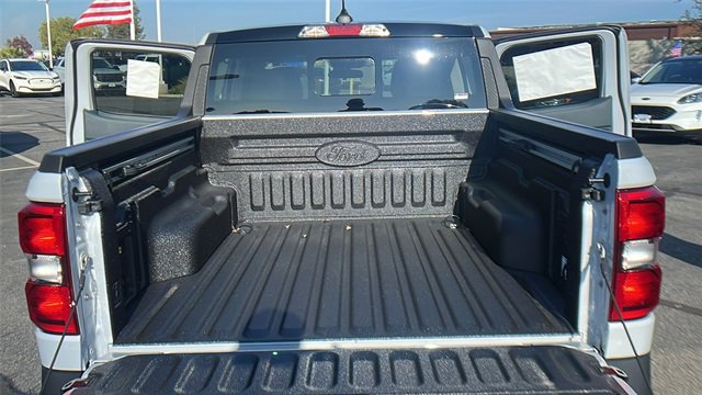 New 2025 Ford Maverick Lariat w/ Black Appearance Package image 13