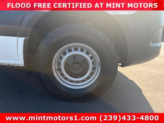 Used 2020 Mercedes-Benz Sprinter 1500 w/ Driver Convenience Package image 42
