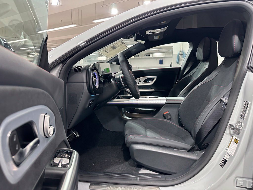 New 2027 Mercedes-Benz CLA 220 image 4