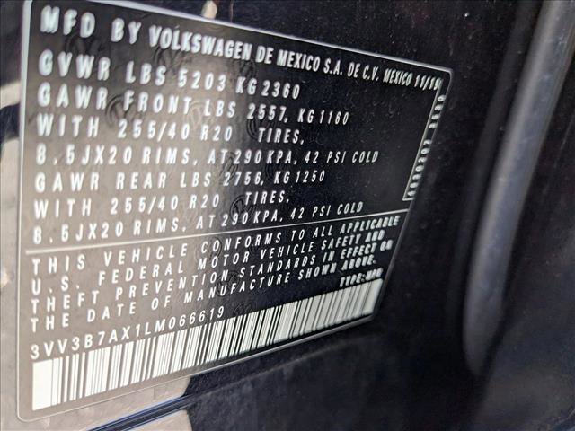 Used 2020 Volkswagen Tiguan SE R-Line FWD image 28