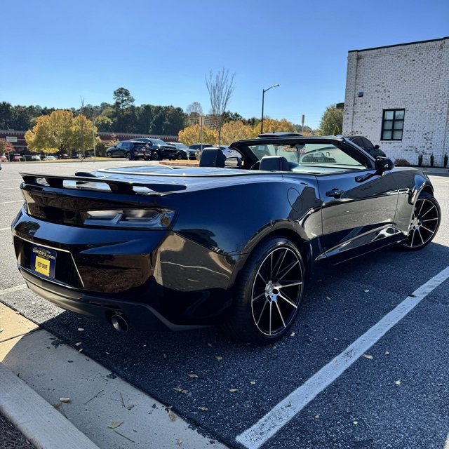 Used 2018 Chevrolet Camaro SS image 9