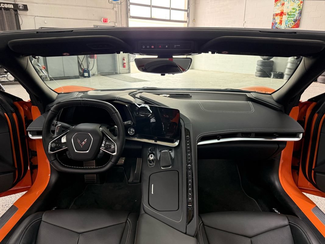 Used 2022 Chevrolet Corvette Stingray Preferred Conv w/ Z51 Performance Package RWD image 20