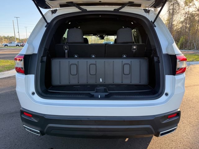 Used 2023 Honda Pilot Sport image 11