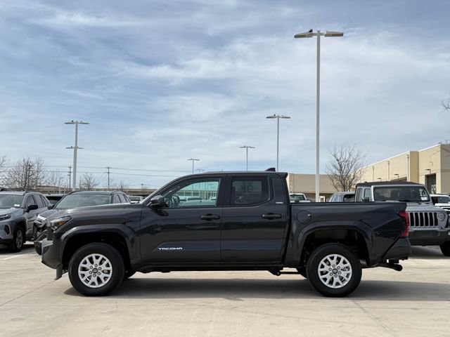 Used 2025 Toyota Tacoma SR5 image 7