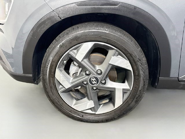 Used 2024 Hyundai Venue SEL FWD image 37