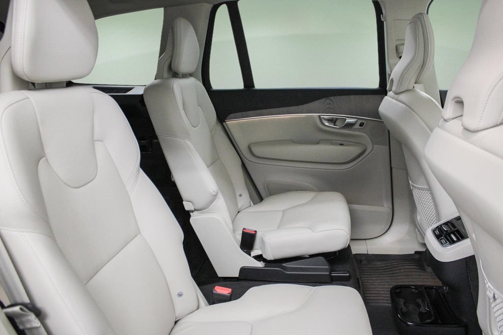 Certified 2024 Volvo XC90 B6 Plus w/ Protection Package Premier AWD/4WD image 27