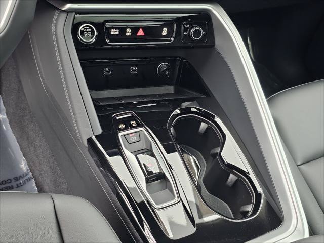 Certified 2025 Audi Q5 Premium w/ Convenience Package AWD/4WD image 11