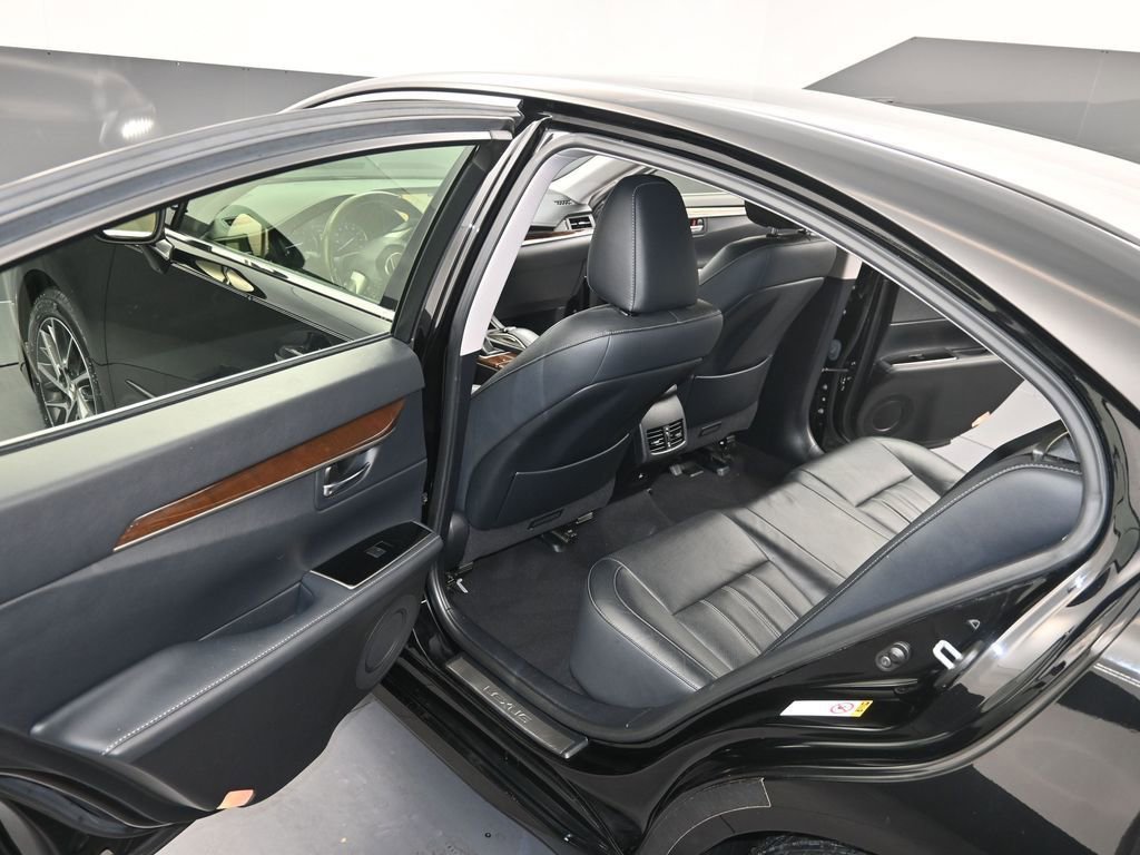 Used 2016 Lexus ES 350 image 12