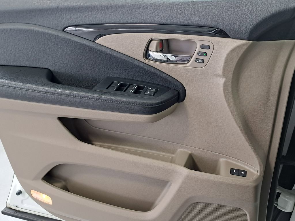 Used 2020 Honda Pilot Touring image 20