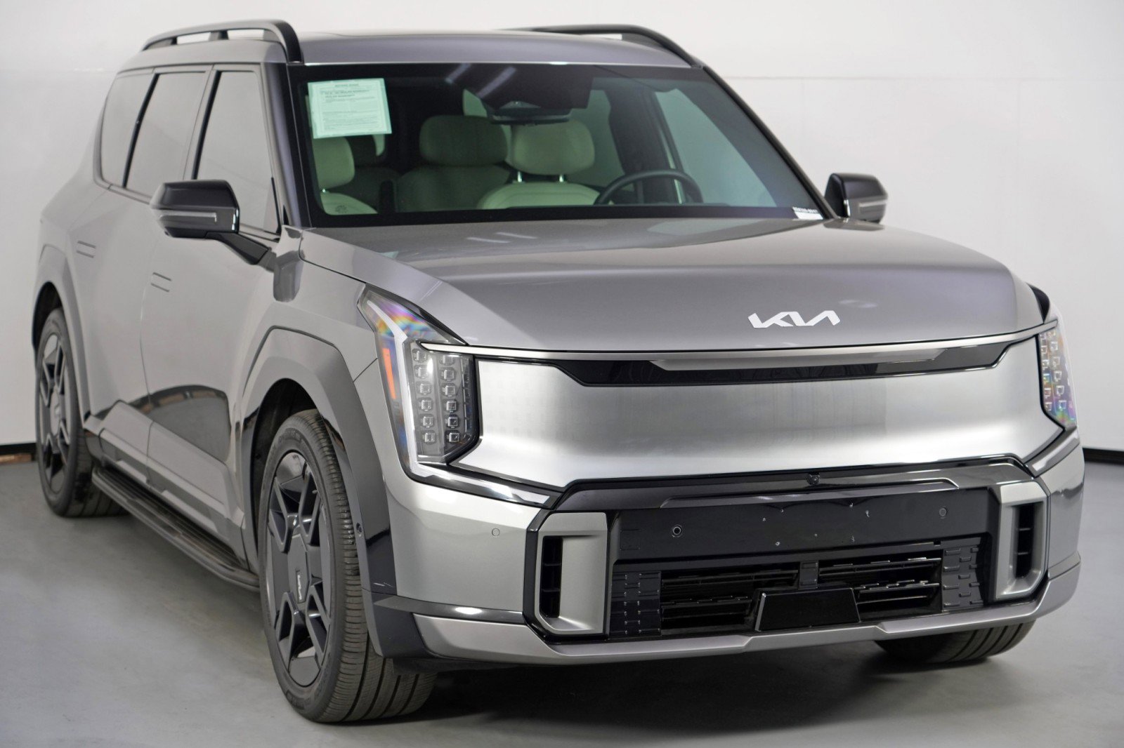 Used 2024 Kia EV9 GT-Line image 59