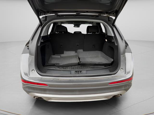 Used 2021 Lincoln Corsair AWD w/ Premium Package image 11