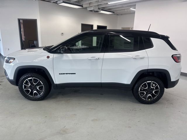 New 2026 Jeep Compass Trailhawk image 4