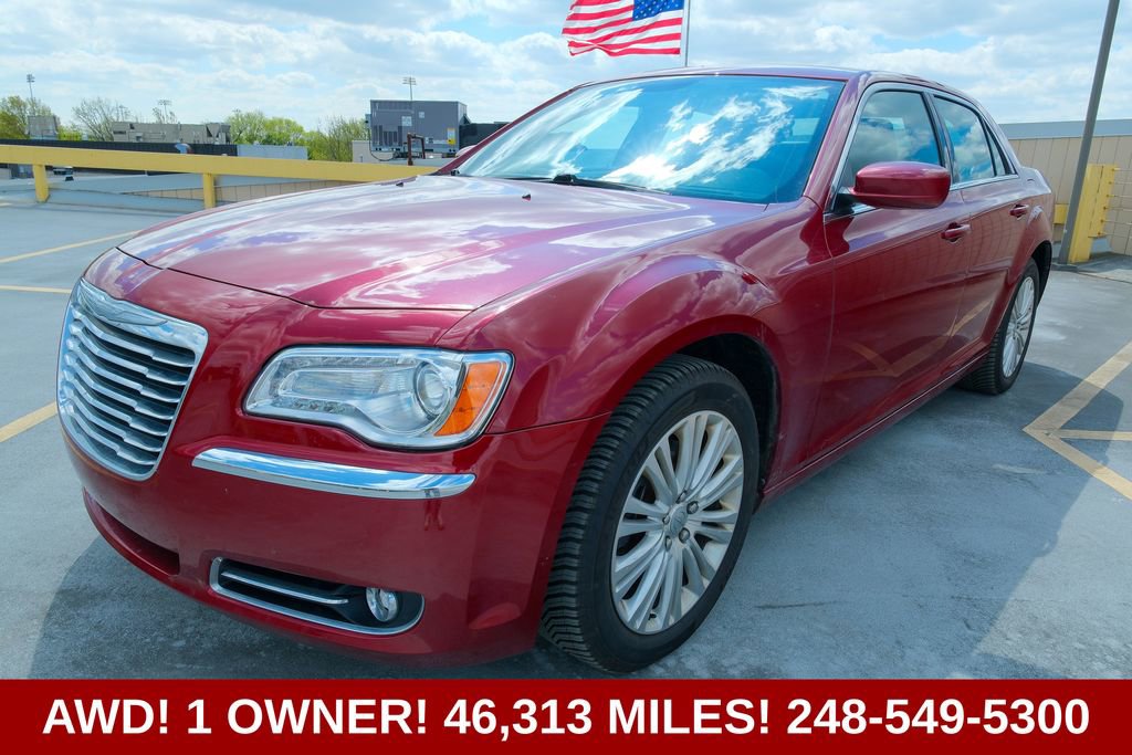 Used 2014 Chrysler 300 AWD w/ Driver Convenience Group image 1