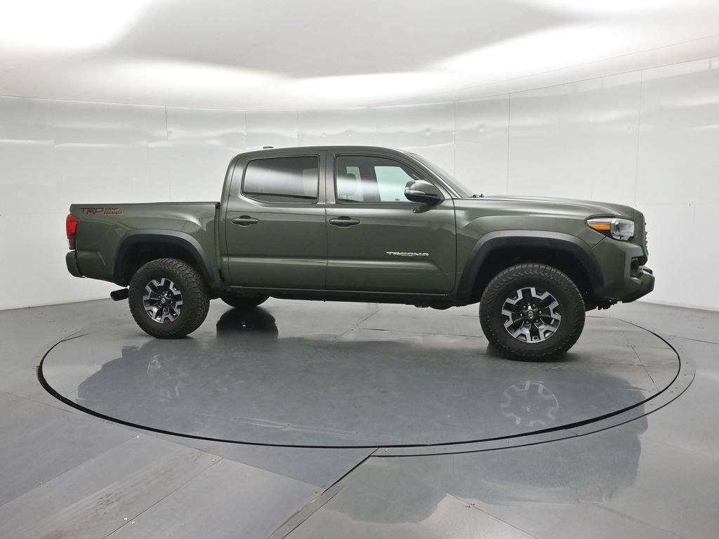 Used 2022 Toyota Tacoma TRD Off-Road w/ Technology Package RWD image 27