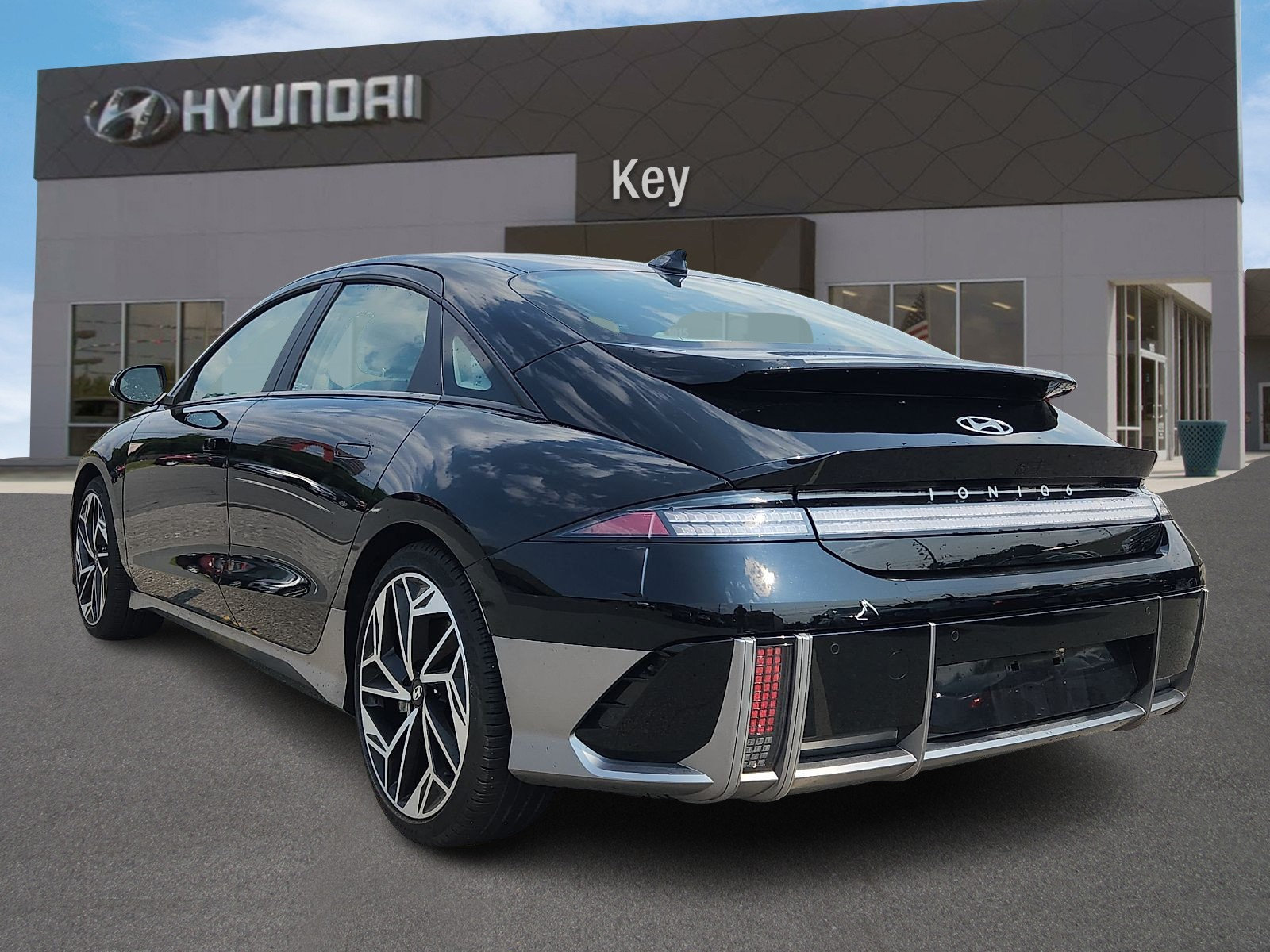 Certified 2023 Hyundai Ioniq 6 SEL w/ Cargo Package AWD/4WD image 5