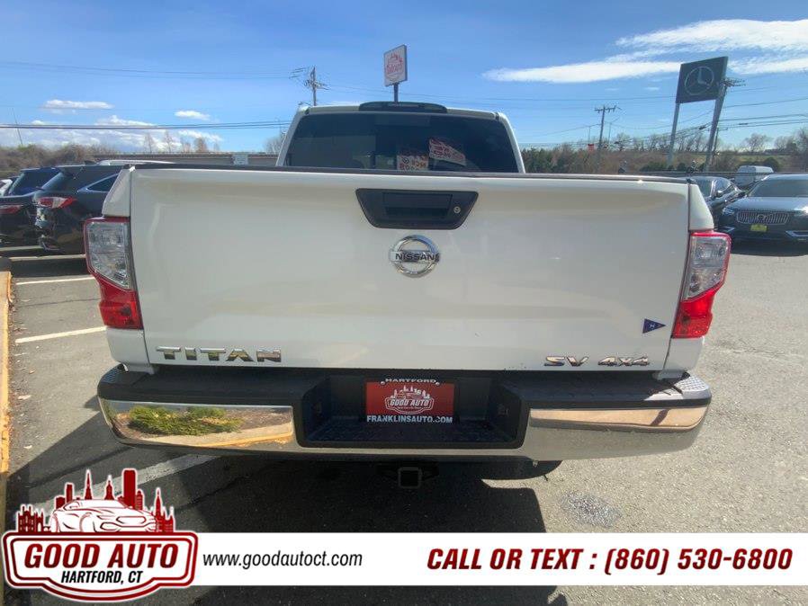 Used 2018 Nissan Titan SV AWD/4WD image 6