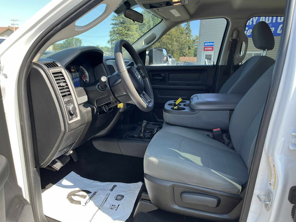 Used 2018 RAM 2500 Tradesman w/ Chrome Appearance Group AWD/4WD image 27