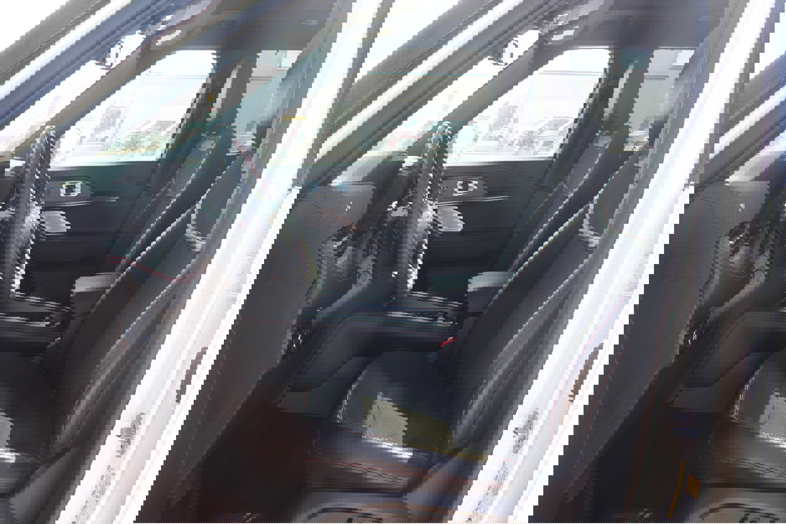 Used 2025 Ford Explorer ST image 18