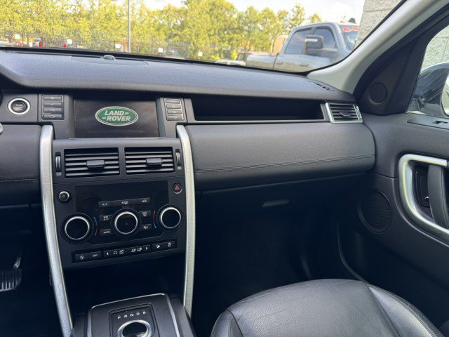 Used 2018 Land Rover Discovery Sport SE AWD/4WD image 30