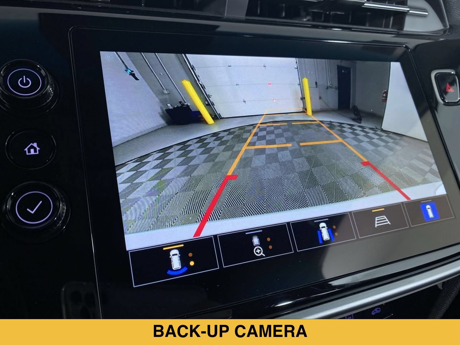 Certified 2023 Chevrolet Bolt LT w/ Infotainment Package FWD image 6