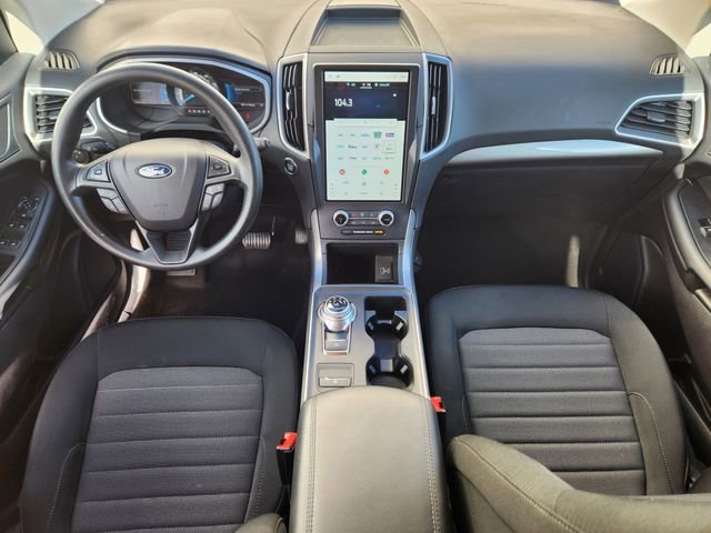 Used 2021 Ford Edge SE image 14