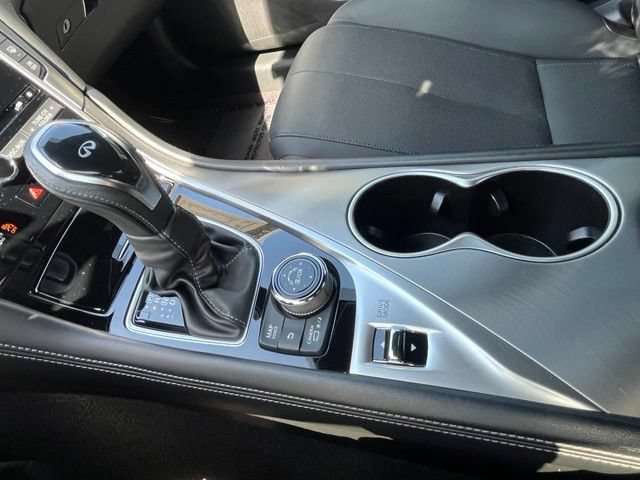 Certified 2019 INFINITI Q60 3.0t Luxe w/ Essential Package RWD image 21