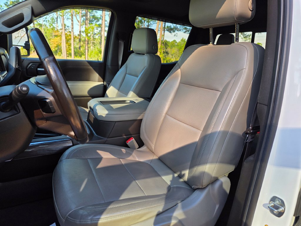 Used 2020 Chevrolet Silverado 1500 LTZ w/ LTZ Plus Package AWD/4WD image 13