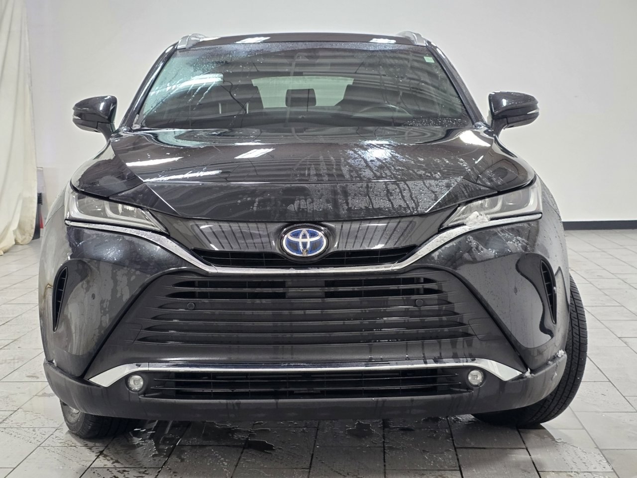 Certified 2024 Toyota Venza LE image 9