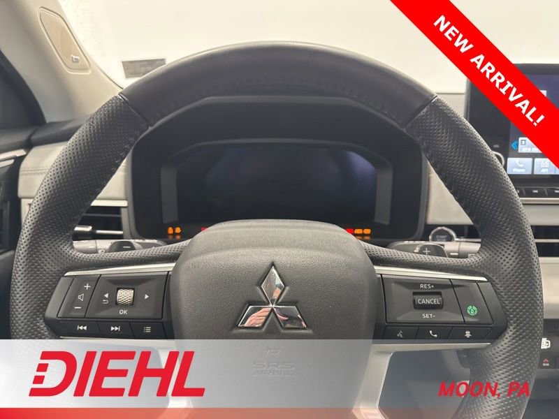 Used 2024 Mitsubishi Outlander SEL image 25