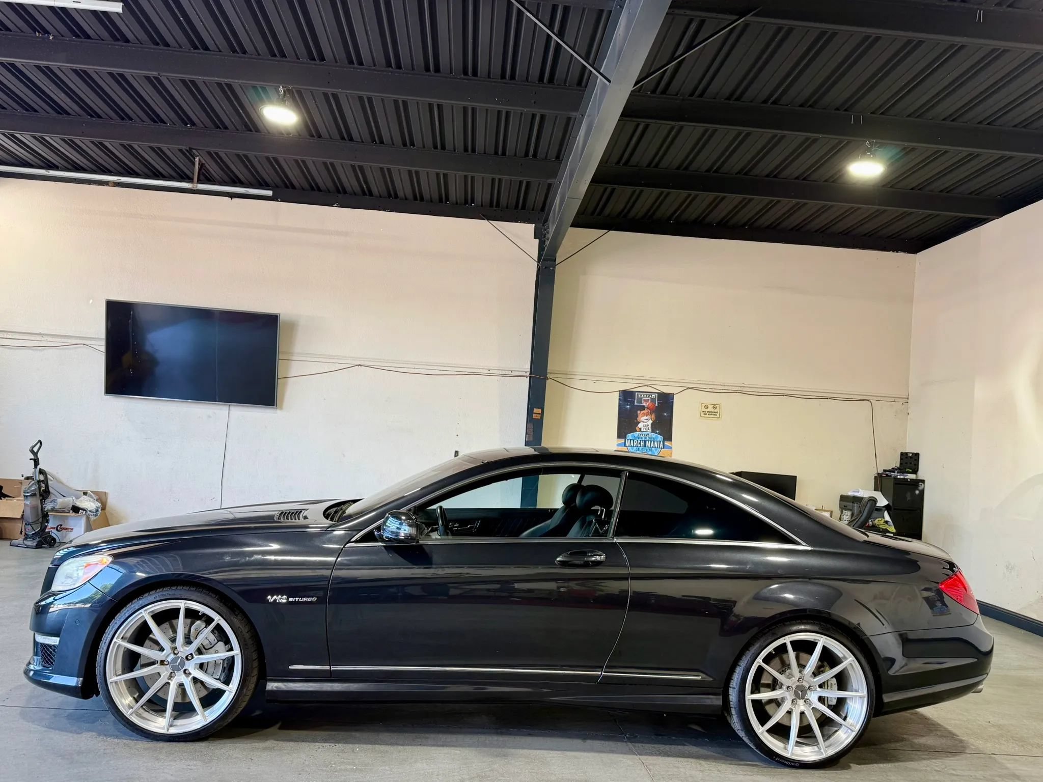 Used 2011 Mercedes-Benz CL 65 AMG image 8