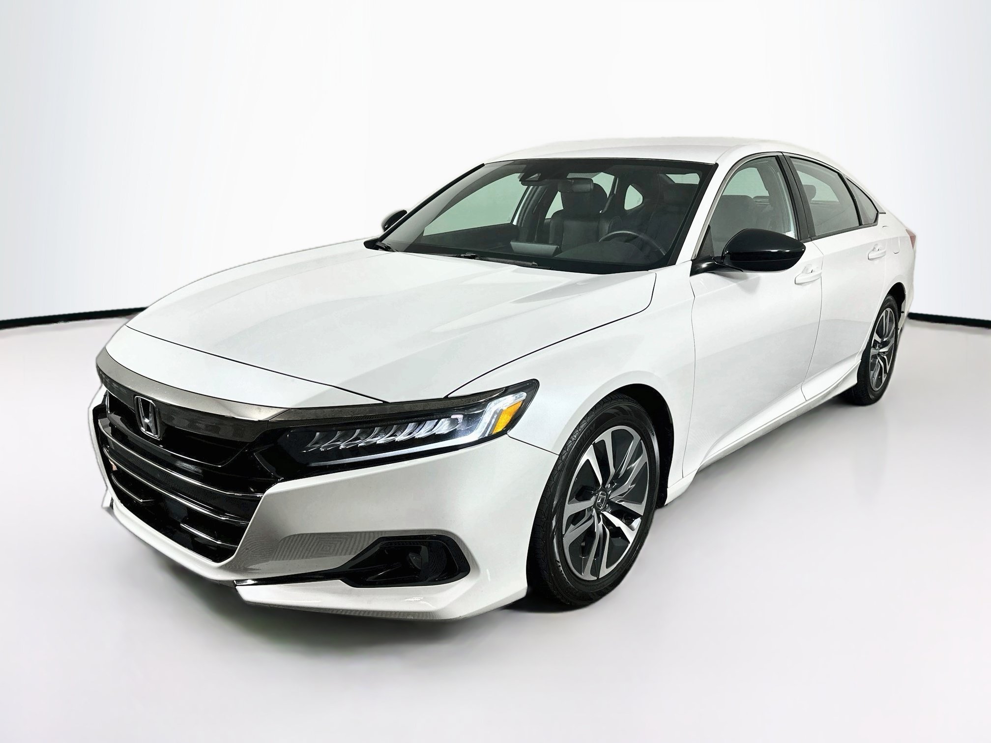 Used 2022 Honda Accord Sport image 3