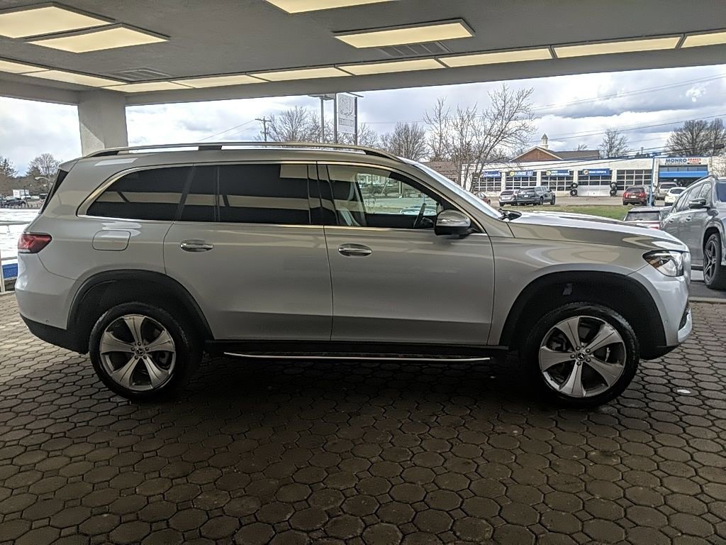 Used 2022 Mercedes-Benz GLS 450 4MATIC image 4