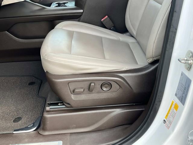 Used 2021 Chevrolet Suburban LT image 30