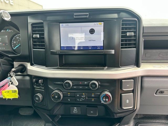 New 2025 Ford F250 XL w/ XL Chrome Package image 26