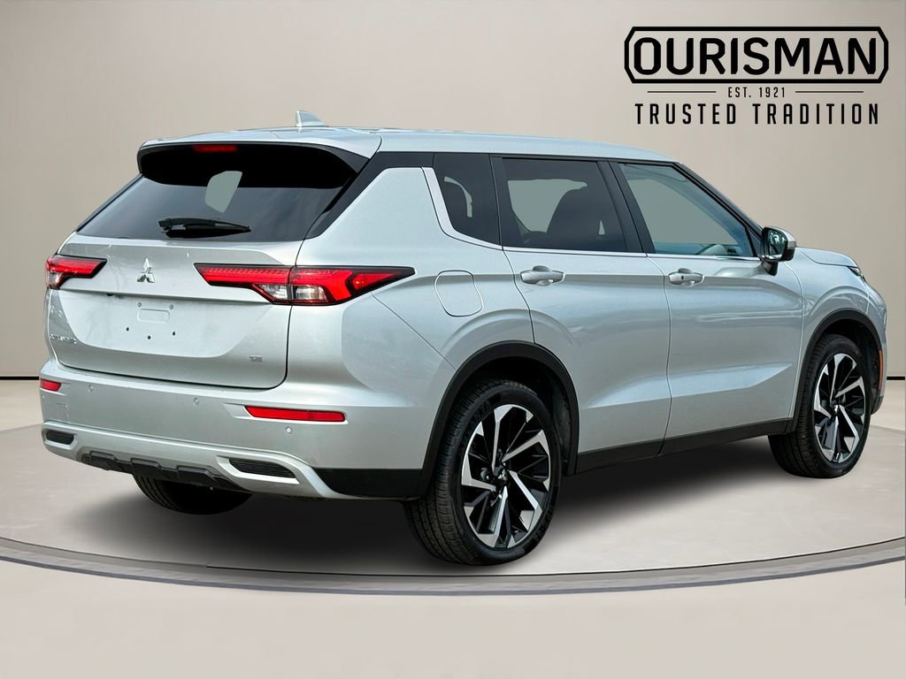 Used 2024 Mitsubishi Outlander SE image 5