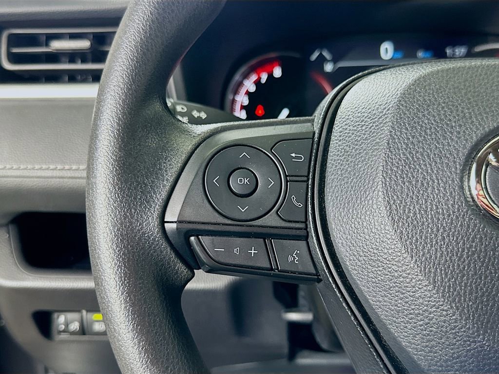 Used 2024 Toyota RAV4 LE image 21