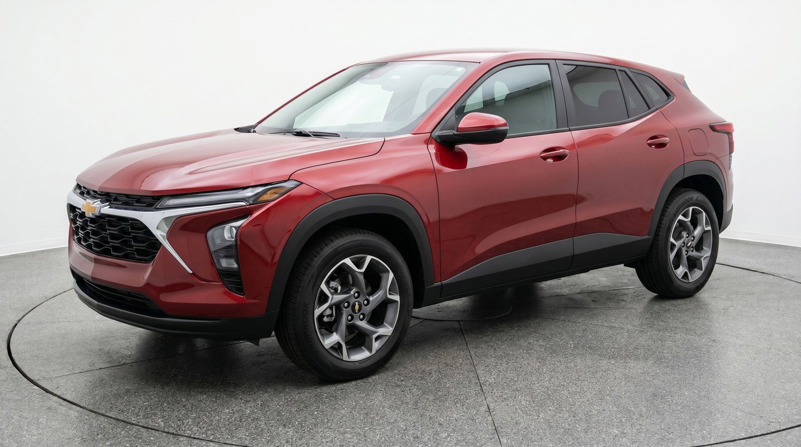 Used 2025 Chevrolet Trax LT FWD image 3