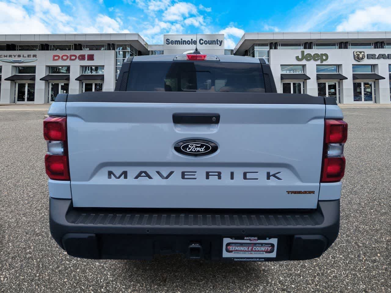 Used 2025 Ford Maverick Tremor AWD/4WD image 7