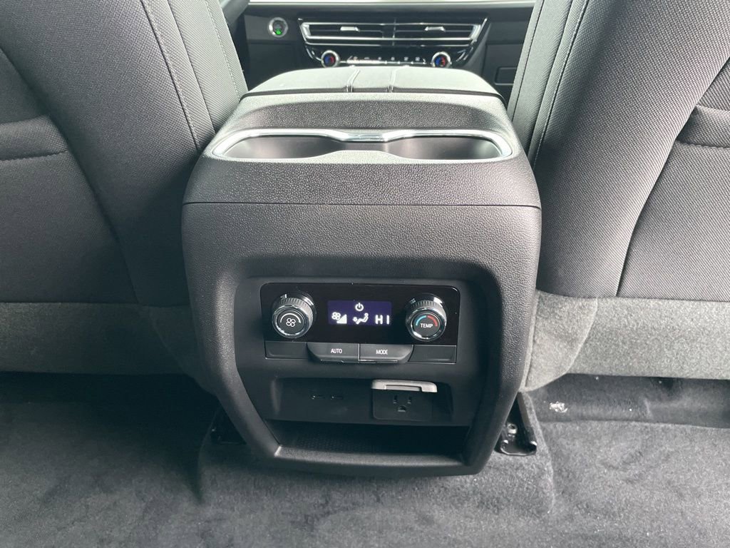 New 2026 Chevrolet Traverse LT w/ Driver Confidence Package image 35